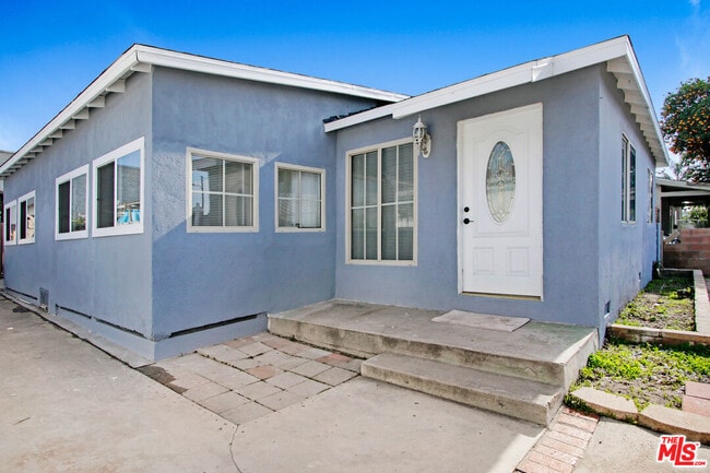 Photo - 609 Pico St House