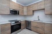 Photo - *OPEN HOUSE: 5/31 1:30-2:30PM* 2 Br in Cla... Unit 3027-2 (AFF)