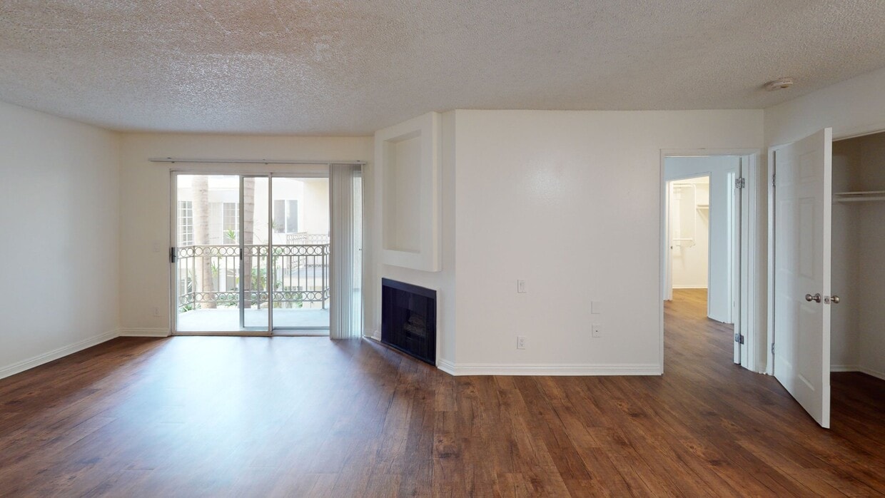 3D Tour - Regency Detroit Apartments