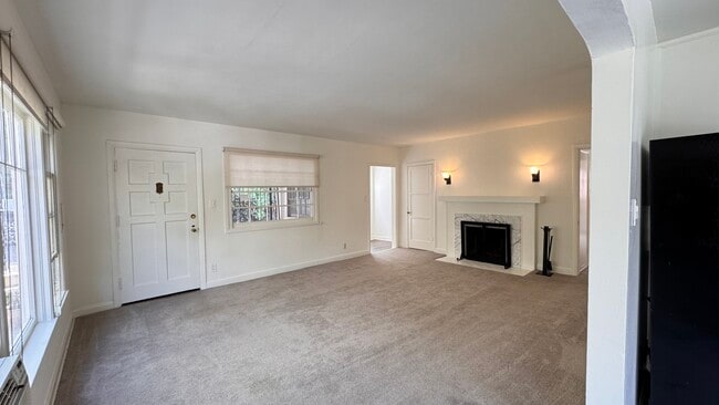 Photo - 2068 Paramount Dr Unit 2068