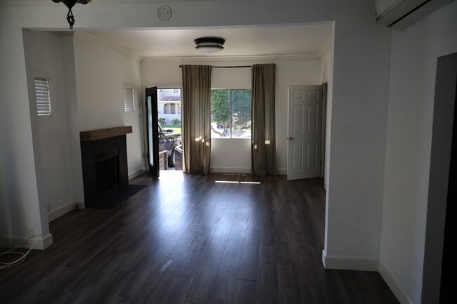 Photo - 1725 S Sycamore Ave Unit 1725