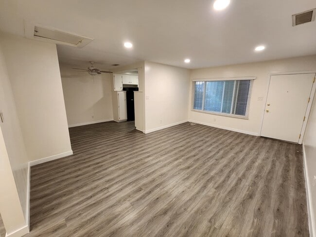 Photo - 701 S Osage Ave Unit 4