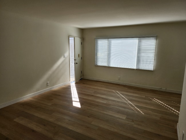 Photo - 1339 N Vista St Unit 3