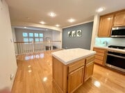 Photo - Amazing Downtown Torrance! - 3 bd / 2.5 ba... House