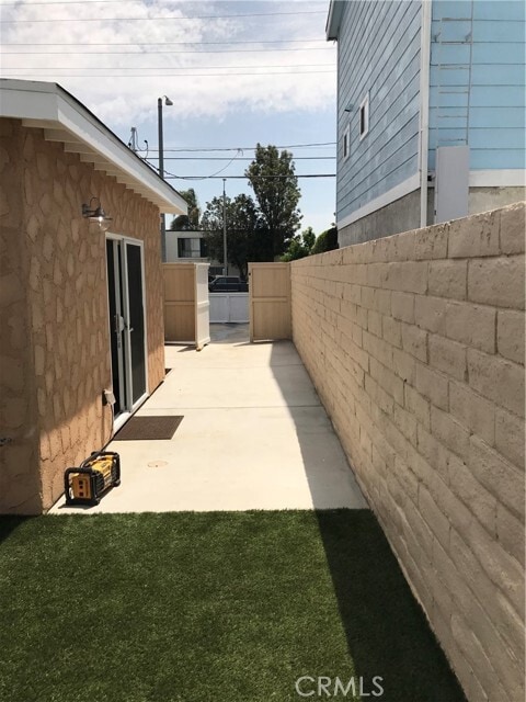 Photo - 22633 S Figueroa St