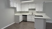 Photo - Twin Pines Apartments