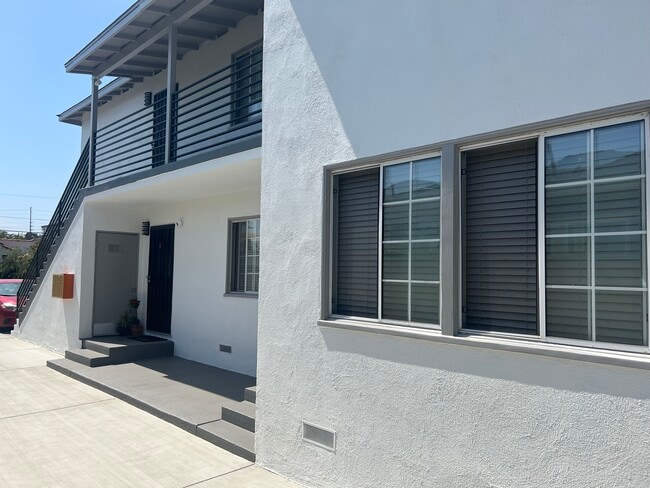 Photo - 3636 Kelton Ave Unit #C