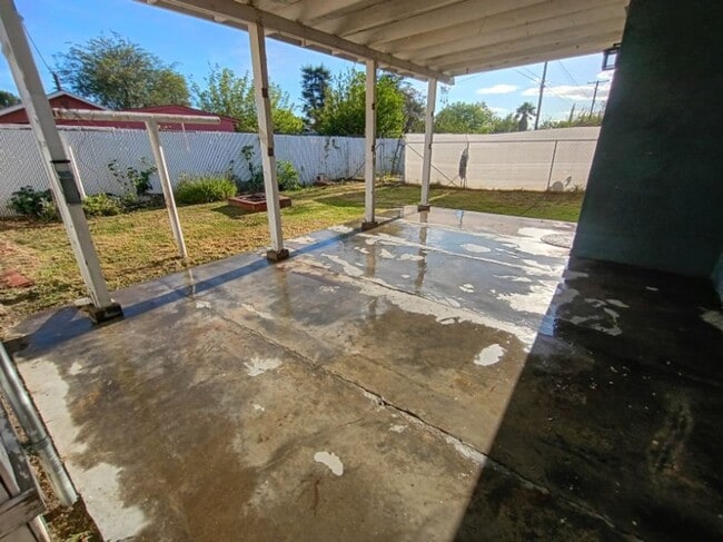 Photo - Upgraded 1 bedroom/1 bath in Beaumont! Unit 201 Dale St. -  B