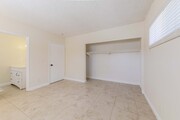Photo - 1381 Burwood St Apartments Unit 1