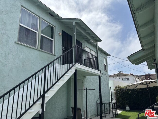 Photo - 627 9th St Unit #D