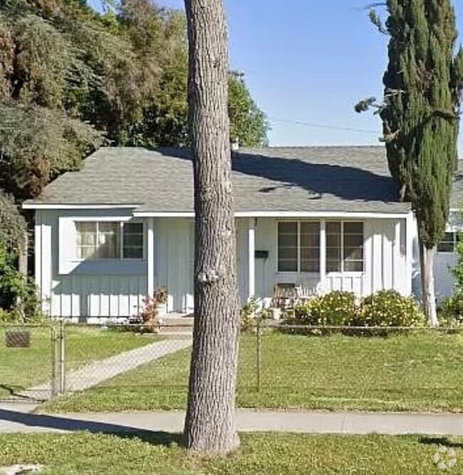 Building Photo - 14547 Hallwood Dr Rental