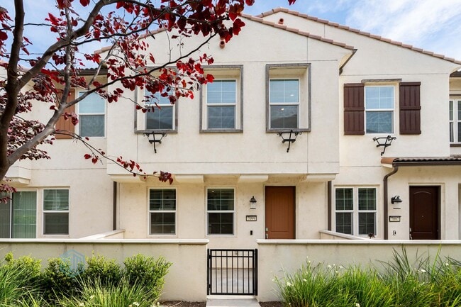 Building Photo - Beautifully 2019-Built 3 Beds 2.5 Baths 1,468 Sqft Home in Eastvale!