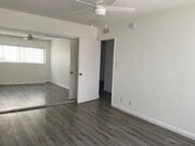 Photo - 1335 N Detroit St Unit 312
