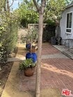 Photo - 2037 Stewart St