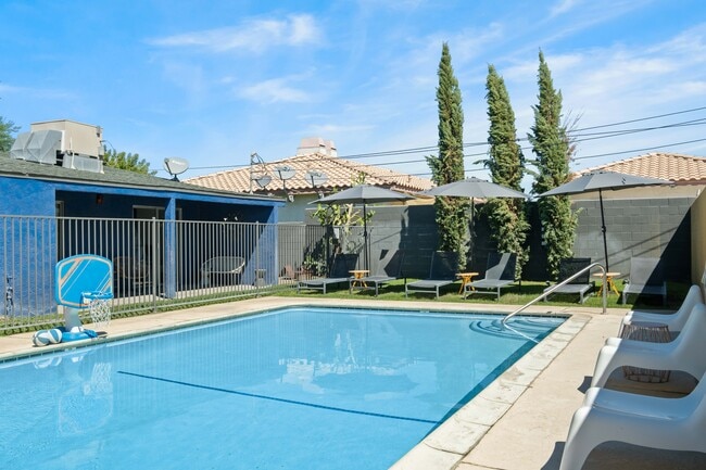 Photo - 41500 Maroon Town Dr Apartments Unit 3