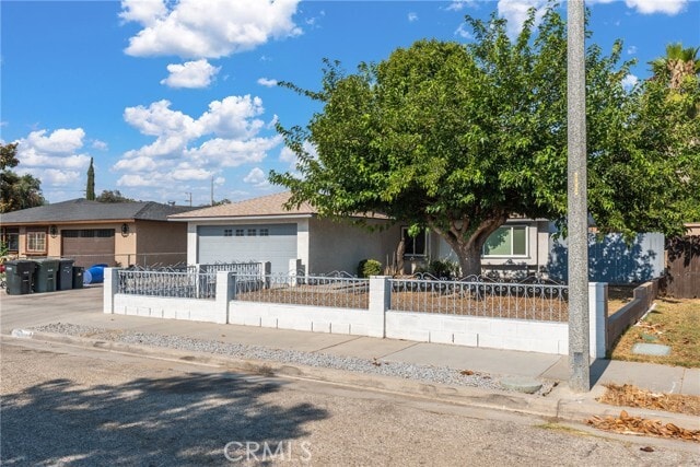 Photo - 910 Marlyce Ln