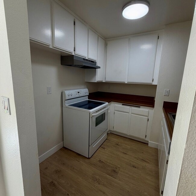 Photo - 21801 Roscoe Blvd Unit 128