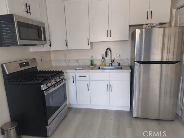 Building Photo - 11620 College Dr