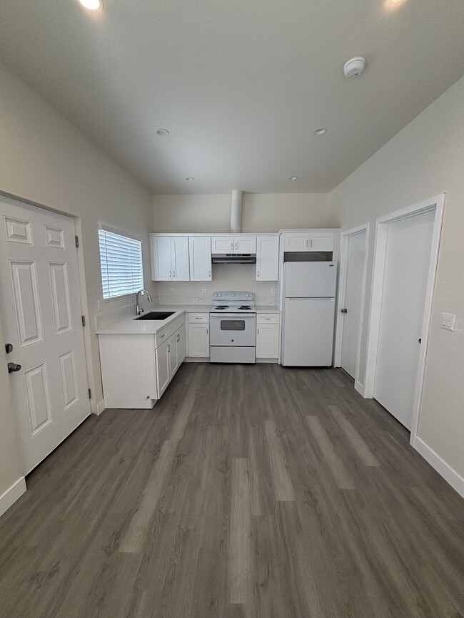 Photo - 314 N Market St Unit 5