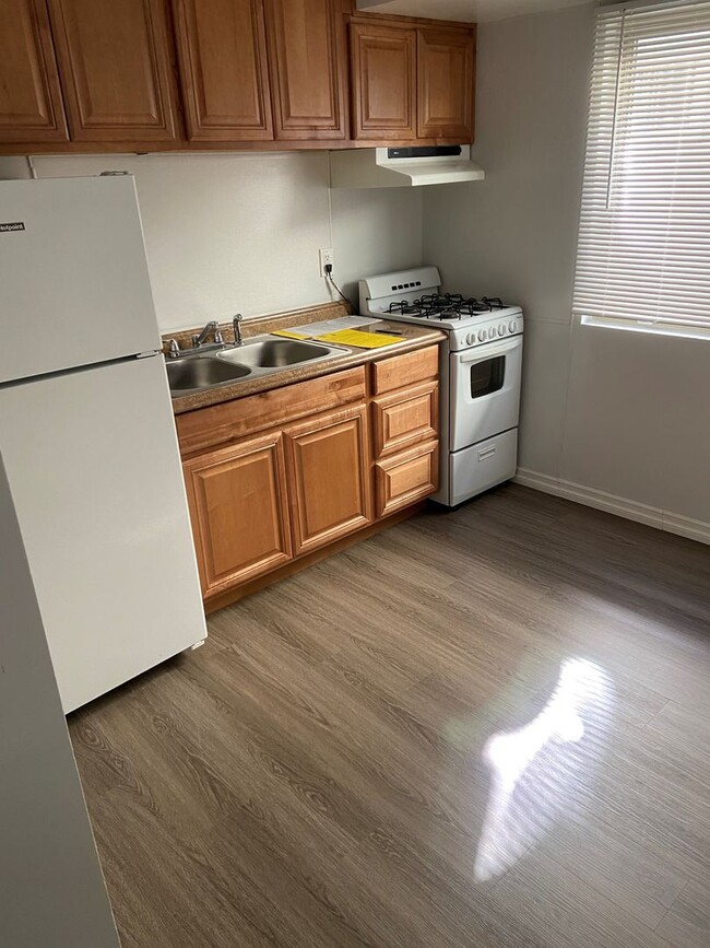 Photo - 1/2 OFF FIRST MONTH'S RENT Remodeled studio apartment with all utilities paid! Unit 832 #04