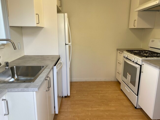 Photo - 10516 Jardine Ave Unit 10516 1-2