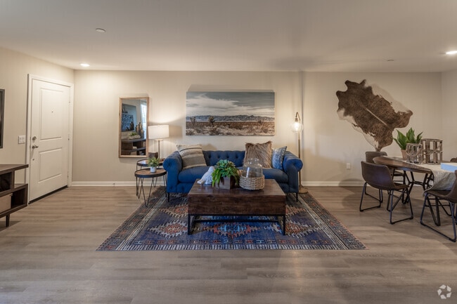 2BR, 1BA - 852 SF - Las Casitas