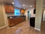 Photo - 7327 Newcastle Ave