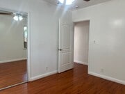 Photo - 11123 Morrison St