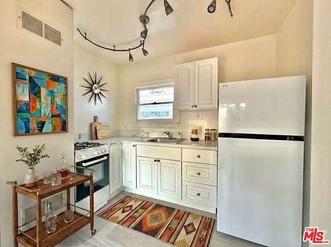 Photo - 1922 Preston Ave