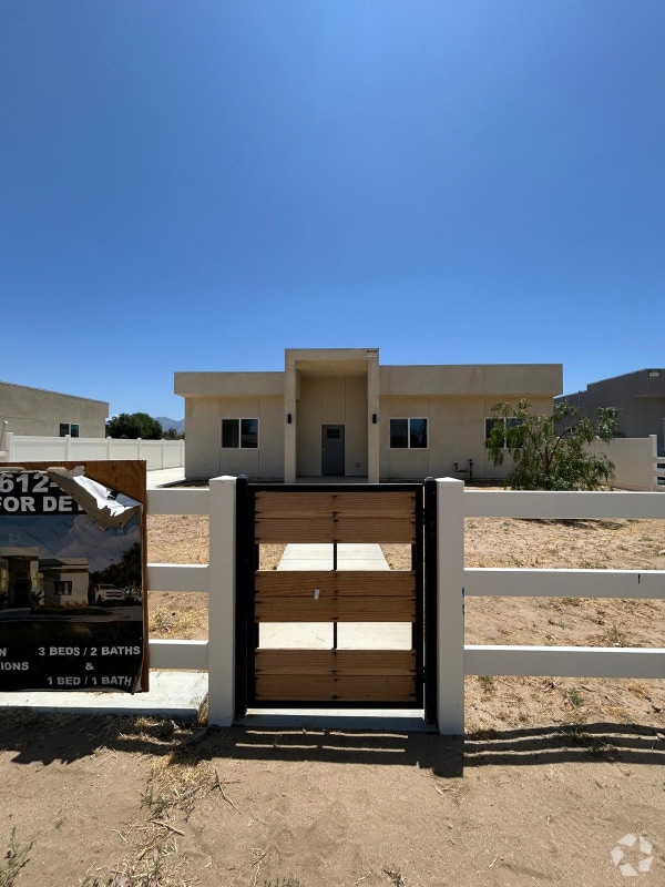 Building Photo - 9220 E Ave T 6 Rental