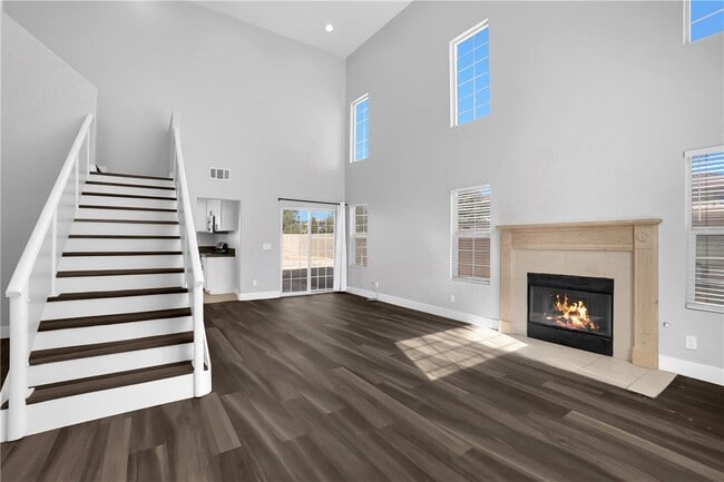 Photo - 2141 E Nugent St