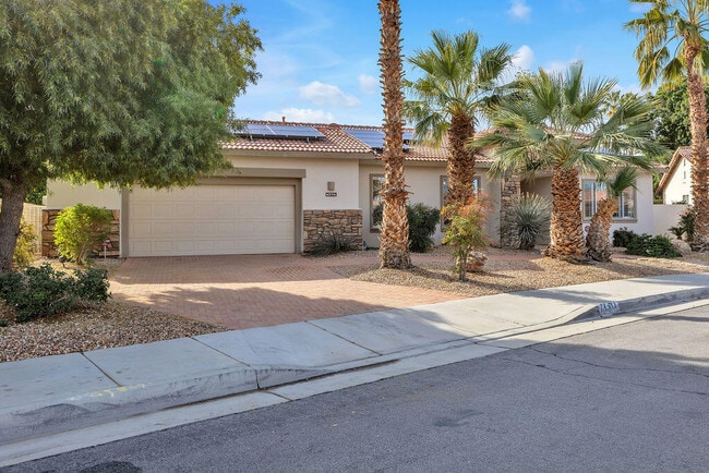 Photo - 74613 Waterlily Cir