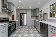 Photo - 1530 S Ogden Dr House