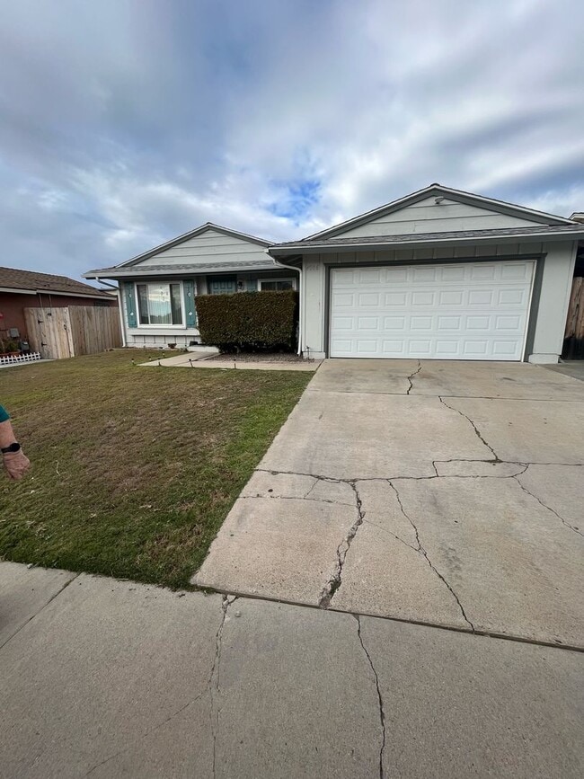 3BR/2BA Family Home In San Diego - 3BR/2BA Family Home In San Diego