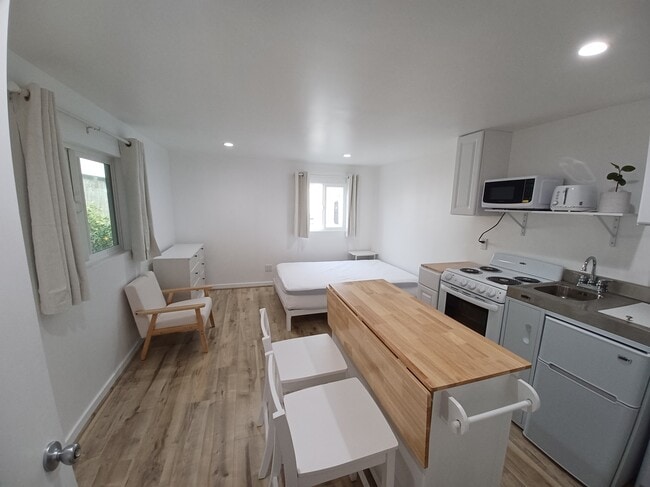 Photo - 3125 Curts Ave Unit Studio