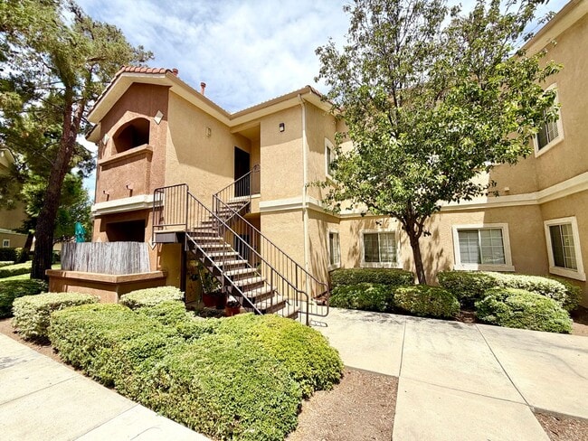 Building Photo - 24909 Madison Ave Unit 1723