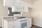 Photo - 811 Gardenia Ave Apartment Unit 04