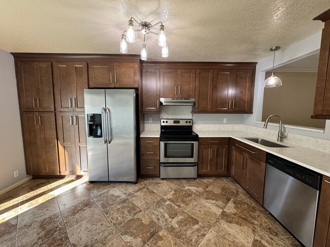 Photo - Beautiful 2Bd/1.5Ba Townhome in Orange w/A...