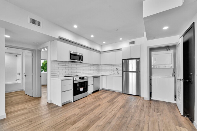 Photo - 1240 Magnolia Ave Unit 201