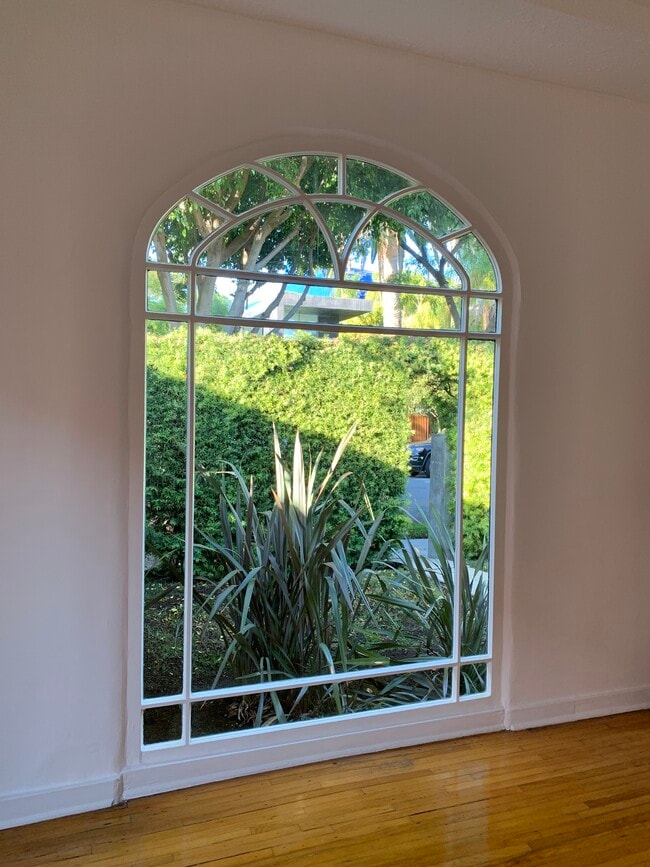 Building Photo - 8714 Rangely Ave Unit 8714