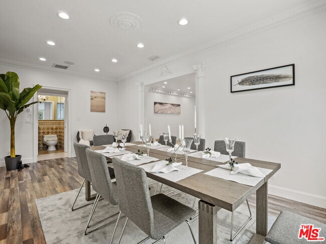 Photo - 482 S Sherbourne Dr
