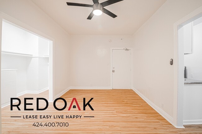 Building Photo - 1839 W 12th St Unit 105