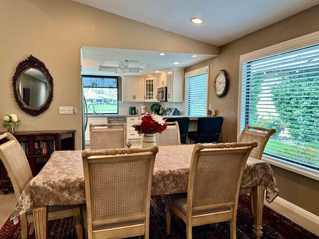 Photo - 217 Las Lomas