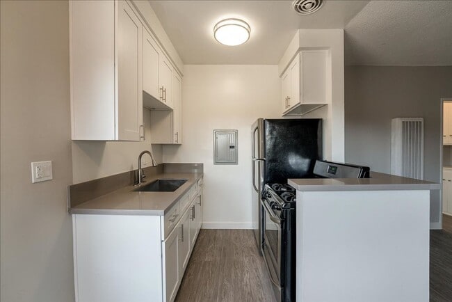 Photo - 12770 Pacific Ave Unit 09