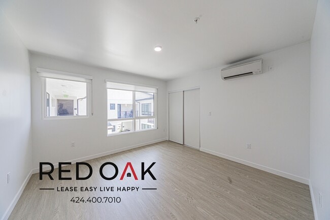 Building Photo - 847 S Sherbourne Dr