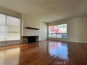 Photo - 8252 Suffield St