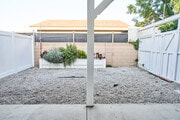 Photo - 606 E Realty St Apartment Unit 606 1-2