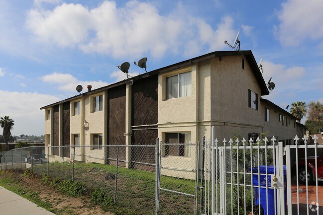 Photo - 344-348 S Willie James Jones Ave