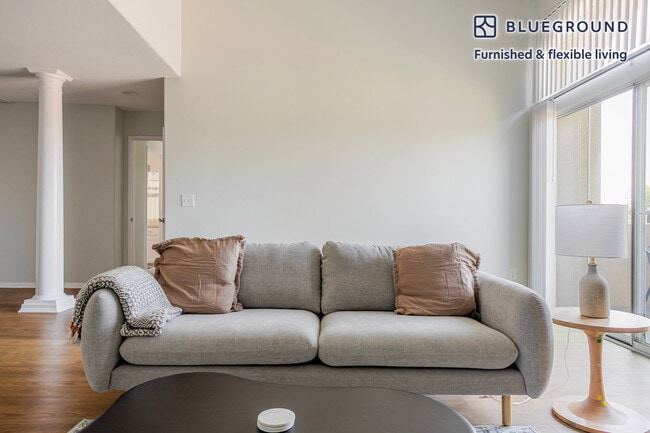 Photo - 2225 S Beverly Glen Blvd Unit FL3-ID1384