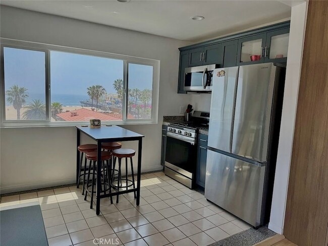 Photo - 1649 Appian Wy Unit 312